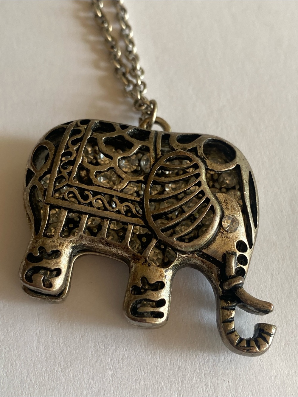 Vintage Silver-Tonecl crystals inside  Elephant Pendant Necklace